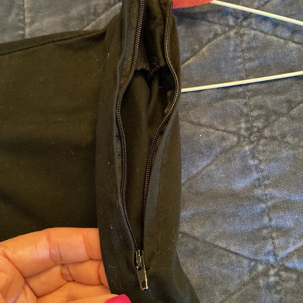Black A line skirt - Picture 9 of 9